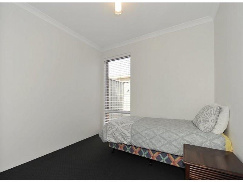 1 Butcherbird Loop, Erskine WA 6210