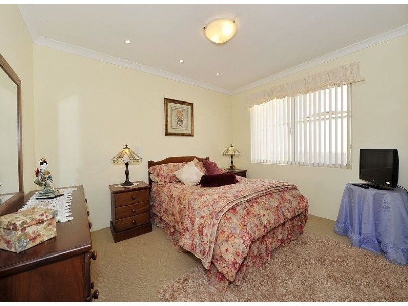 20 Brouwer Trail, Dudley Park WA 6210