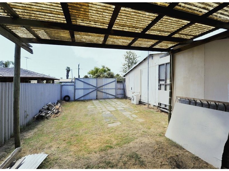 9 Third Ave, Mandurah WA 6210