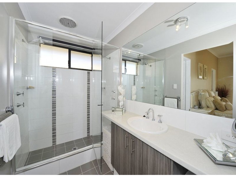 9 Seaview Drive, Singleton WA 6175