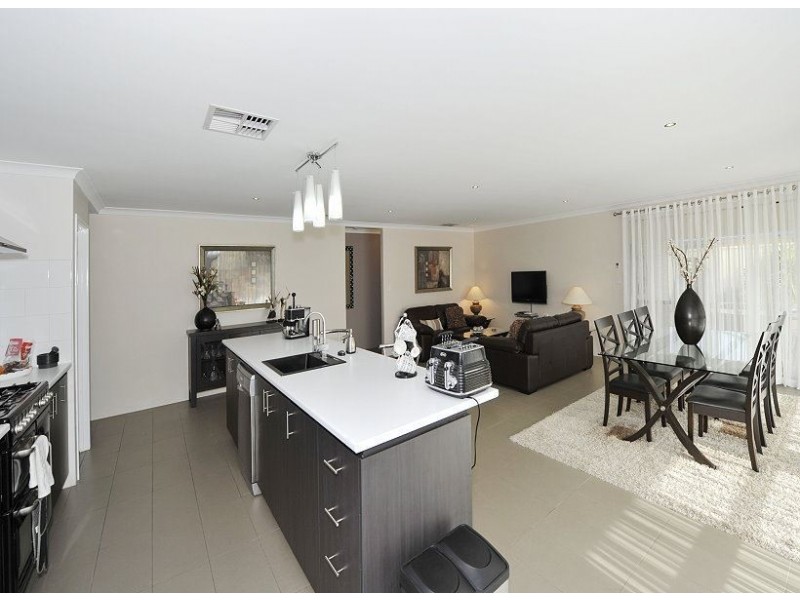 9 Seaview Drive, Singleton WA 6175