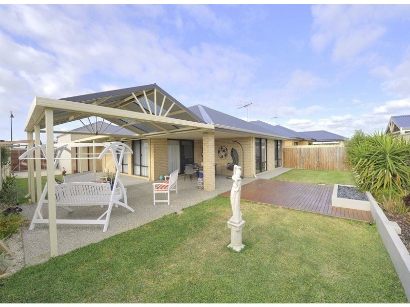 9 Seaview Drive, Singleton WA 6175