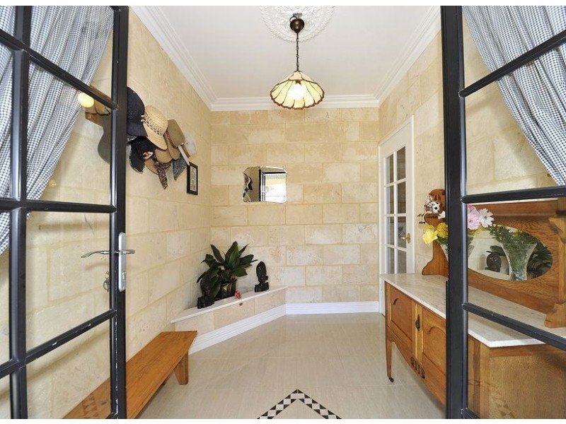 21B Yeedong Road, Falcon WA 6210