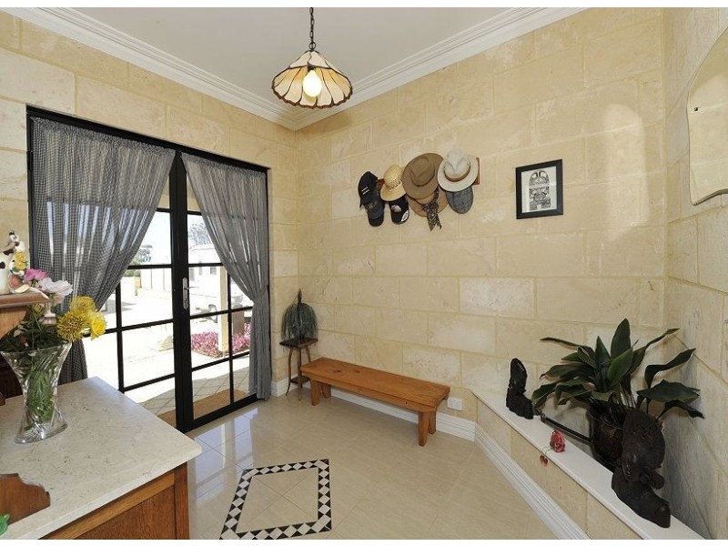 21B Yeedong Road, Falcon WA 6210