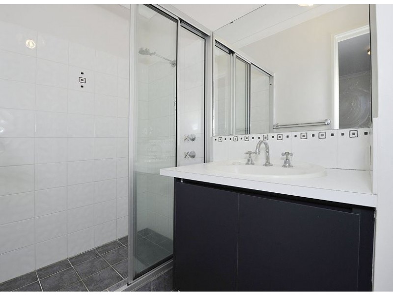 4/1A Hobley Street, Mandurah WA 6210