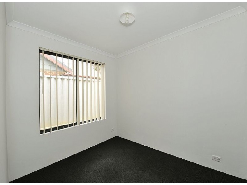 4/1A Hobley Street, Mandurah WA 6210