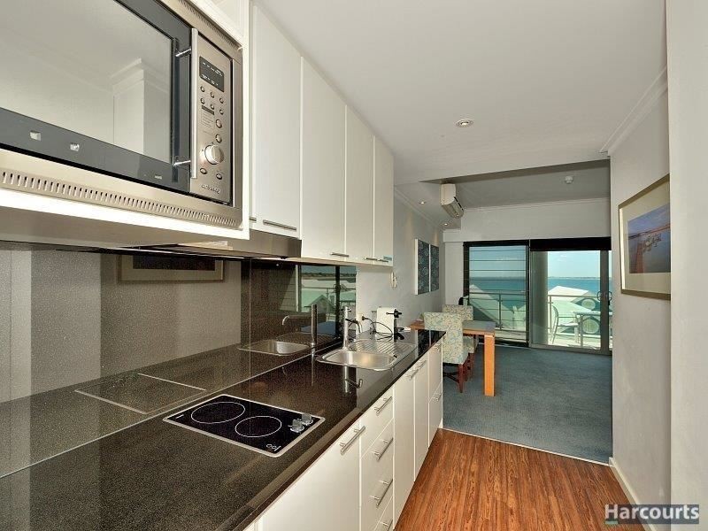 211/16 Dolphin Drive, Mandurah WA 6210