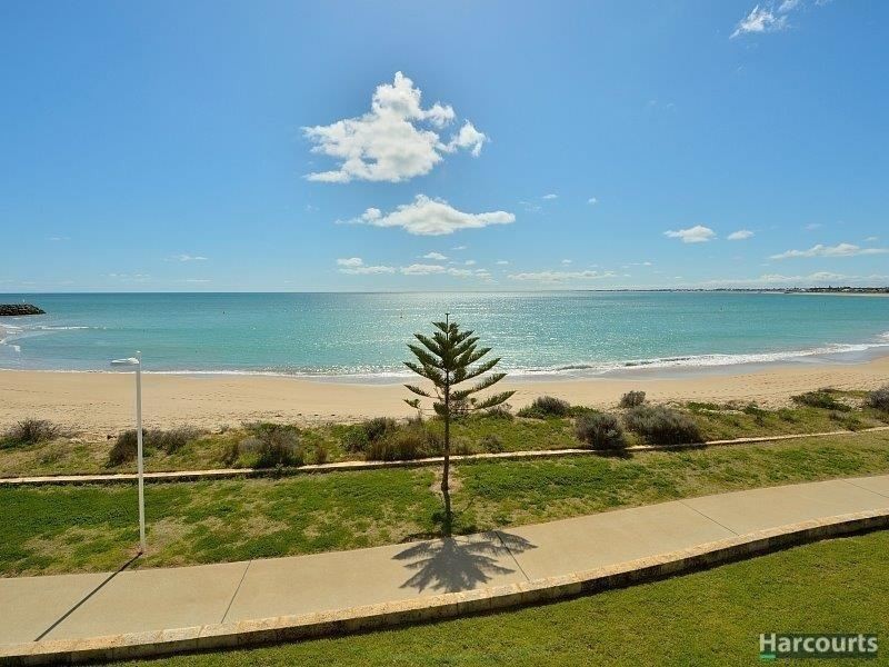 211/16 Dolphin Drive, Mandurah WA 6210