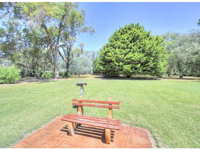 27 Pleasant Grove Circle, Falcon WA 6210