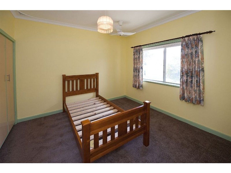 8 Recreation Road, Waroona WA 6215