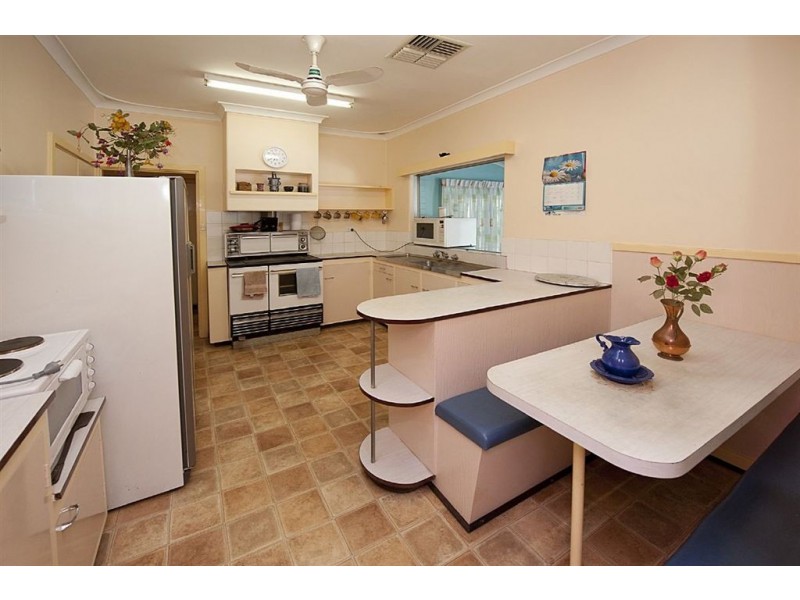 8 Recreation Road, Waroona WA 6215