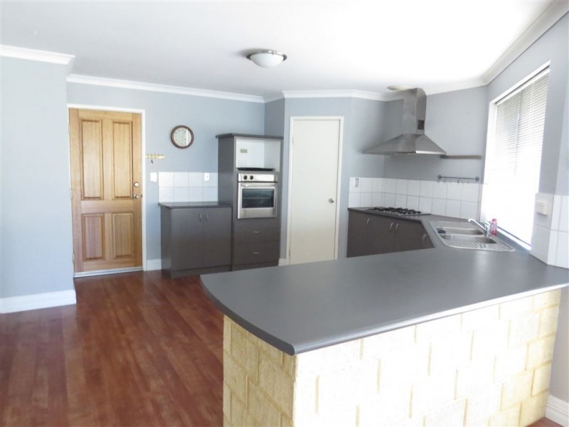 52 Pebble Beach Boulevard, Meadow Springs WA 6210