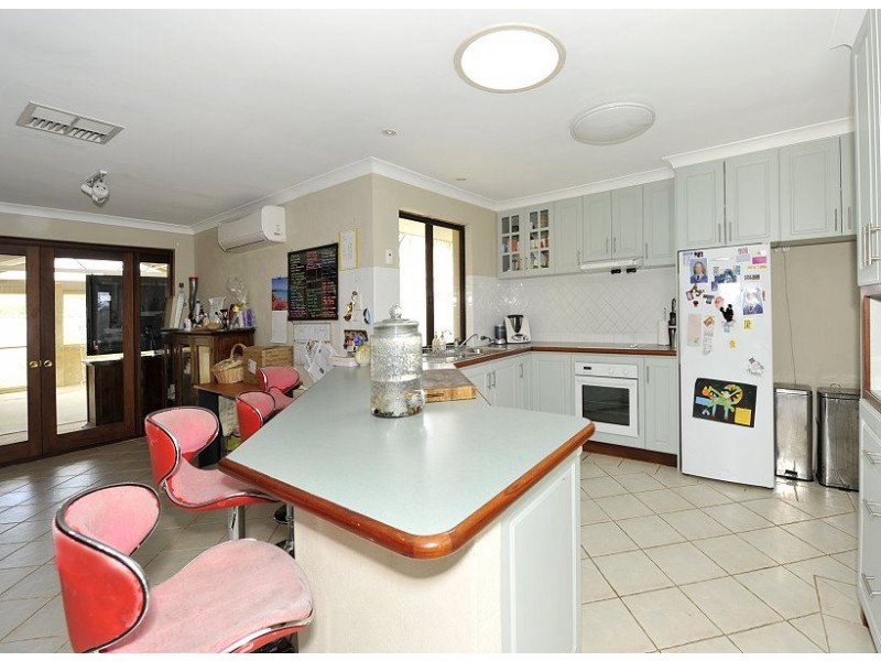 3 Driftwood Road, Silver Sands WA 6210