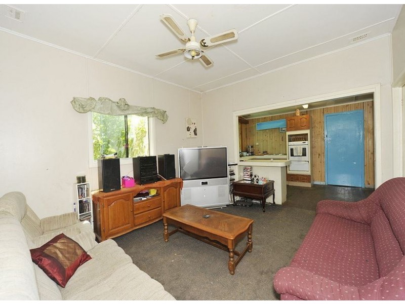 2 Third Avenue, Mandurah WA 6210