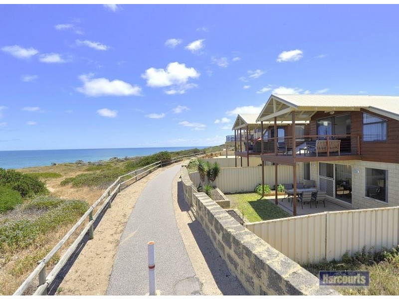 2/19 Calypso Road, Halls Head WA 6210