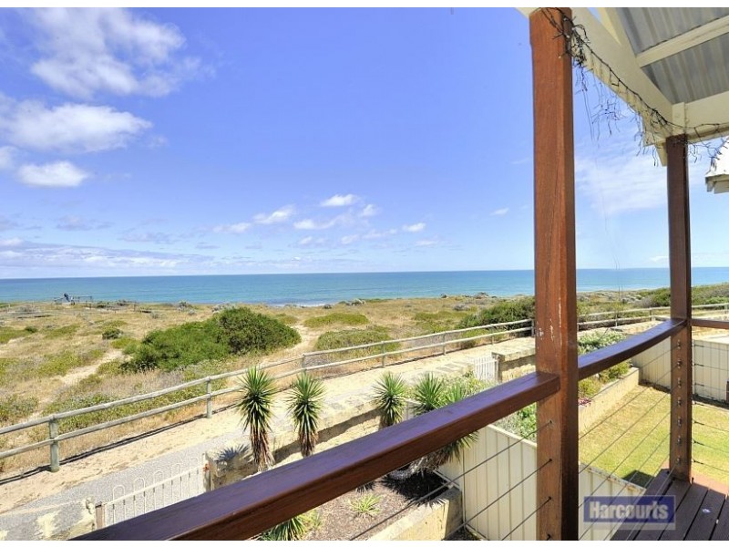 2/19 Calypso Road, Halls Head WA 6210