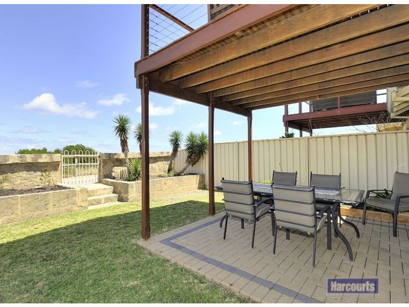 2/19 Calypso Road, Halls Head WA 6210