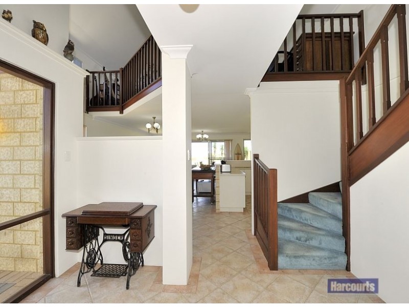 2/19 Calypso Road, Halls Head WA 6210