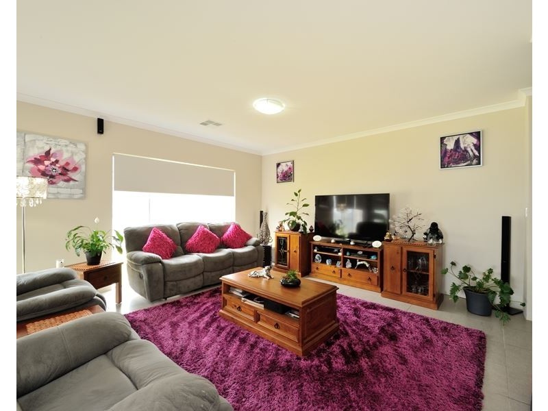 17 Tranquility Way, Halls Head WA 6210