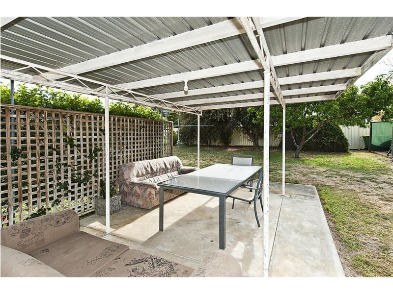 12 Sutton Street, Waroona WA 6215