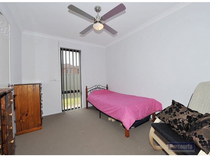 2a Bushlark Turn, Erskine WA 6210