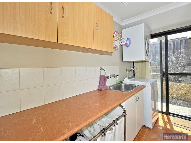 4 Waxflower Vista, Halls Head WA 6210