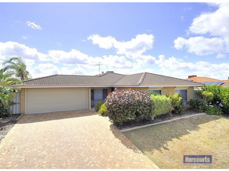 37 Casuarina Drive, Halls Head WA 6210