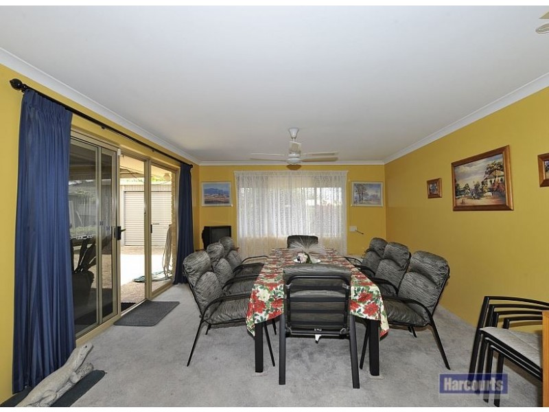37 Casuarina Drive, Halls Head WA 6210