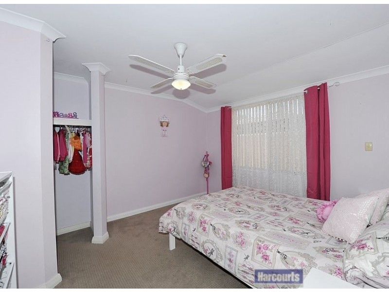 72 Floribunda Avenue, Halls Head WA 6210