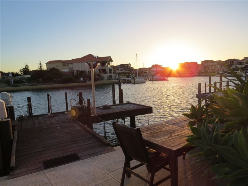 48/18 Port Quays, Wannanup WA 6210