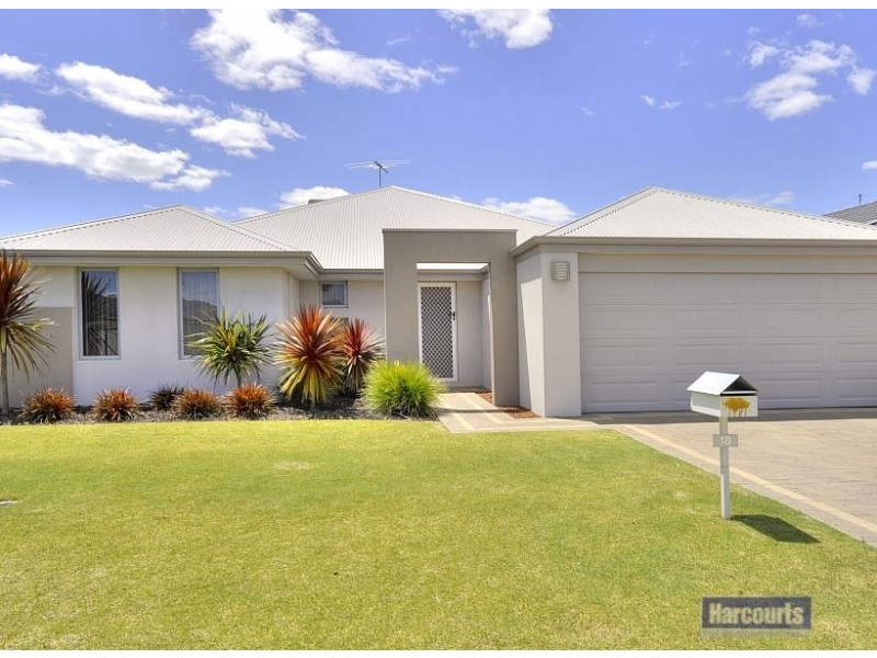 18 Scottsdale Turn, Meadow Springs WA 6210