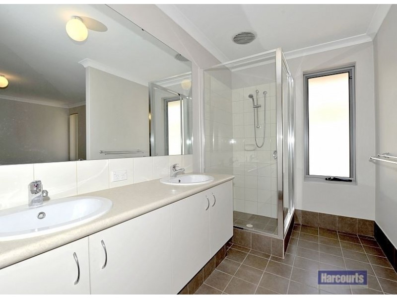 18 Scottsdale Turn, Meadow Springs WA 6210