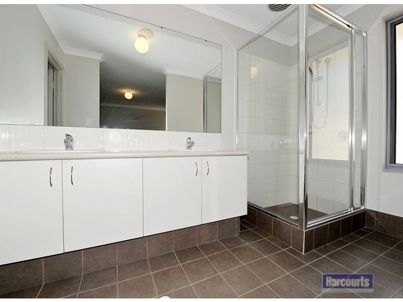 18 Scottsdale Turn, Meadow Springs WA 6210