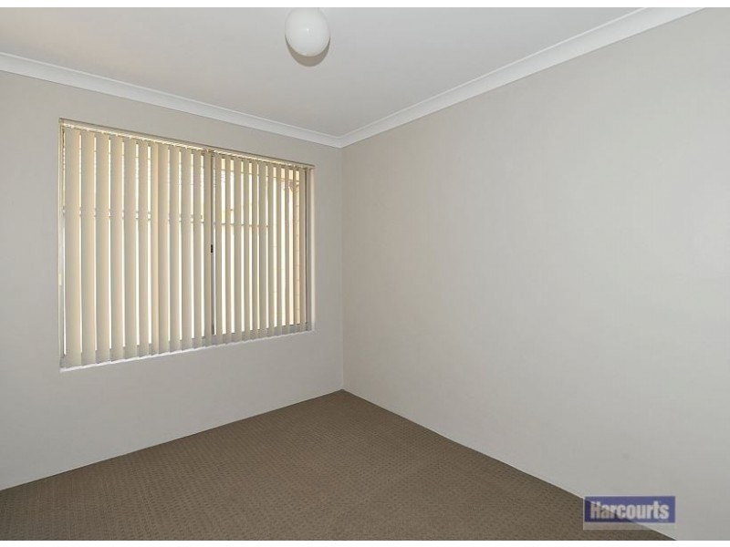 18 Scottsdale Turn, Meadow Springs WA 6210