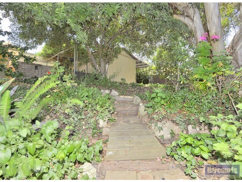 14 Honeysuckle Ramble, Halls Head WA 6210