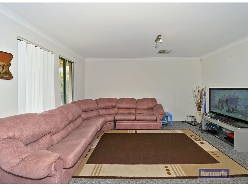 90 Chatsworth Drive, Erskine WA 6210