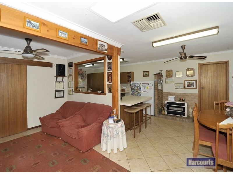 15 Yanagin Road, Greenfields WA 6210