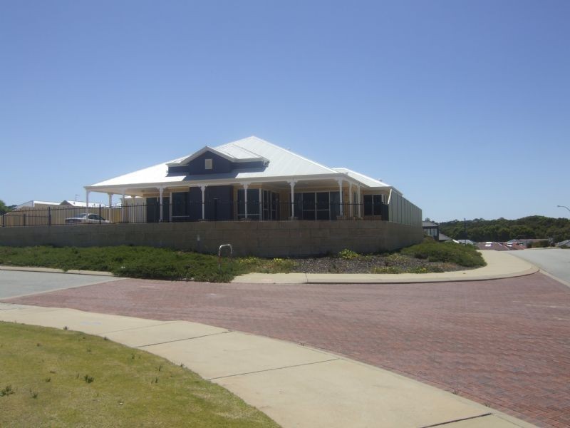 2 Dongara Vista, Dawesville WA 6211