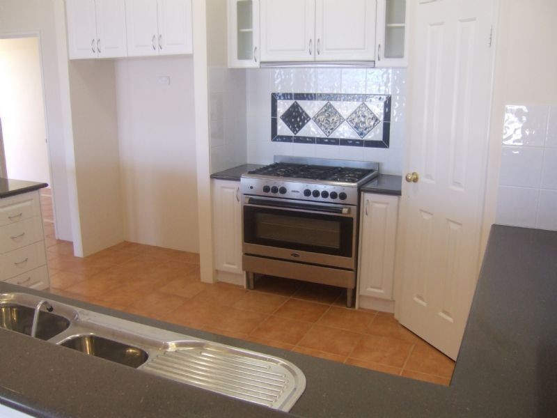 2 Dongara Vista, Dawesville WA 6211