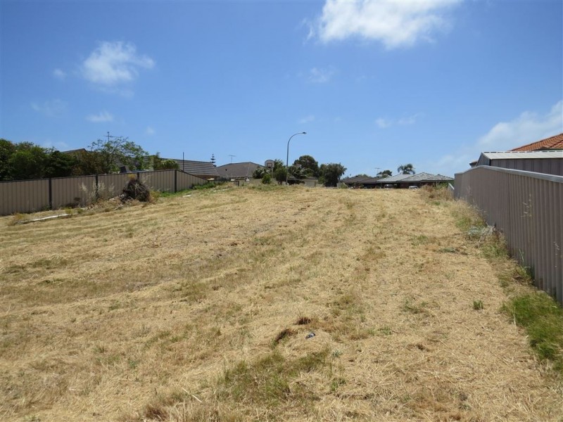 5 Spyglass Rise, Halls Head WA 6210
