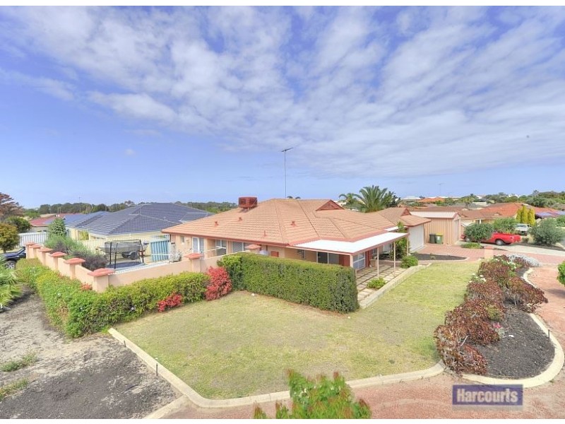 71 Admiralty Crescent, Halls Head WA 6210