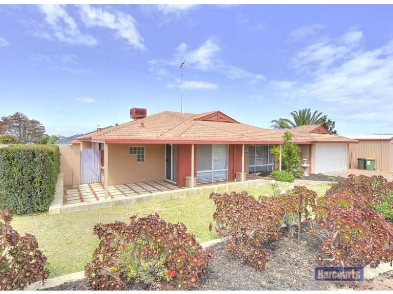 71 Admiralty Crescent, Halls Head WA 6210