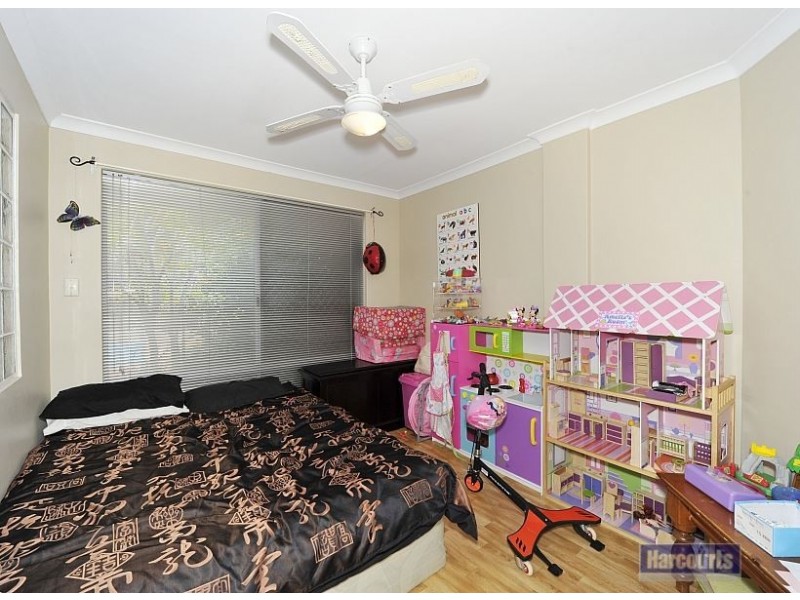 71 Admiralty Crescent, Halls Head WA 6210