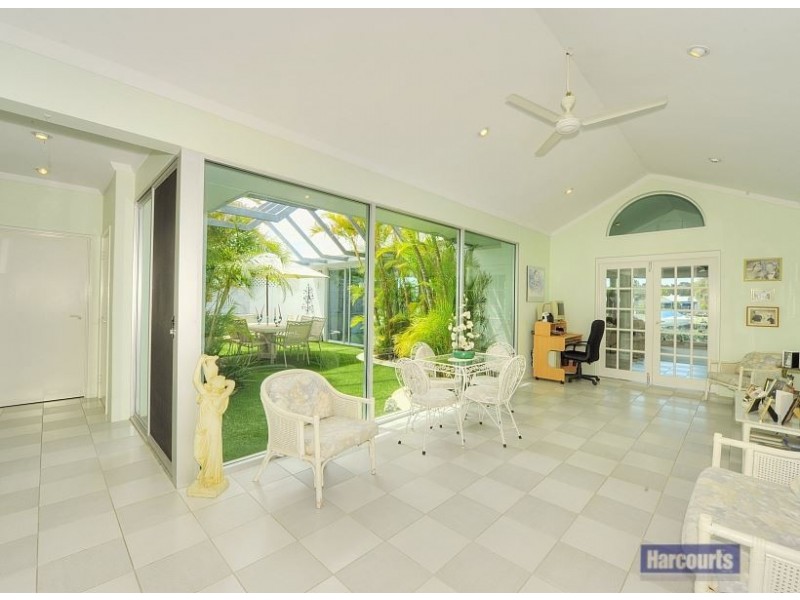 2 Warren Place, Dudley Park WA 6210