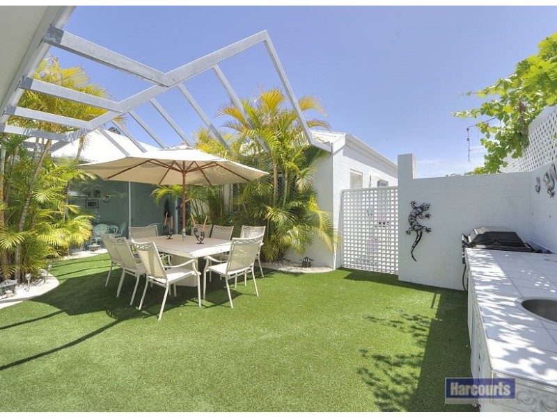 2 Warren Place, Dudley Park WA 6210