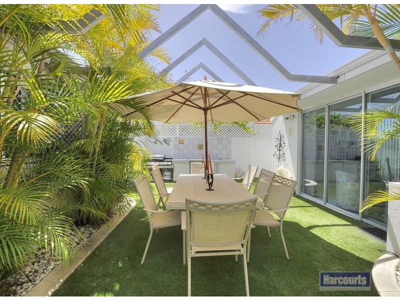 2 Warren Place, Dudley Park WA 6210