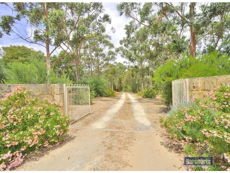 31 Bouvard Drive, Bouvard WA 6211