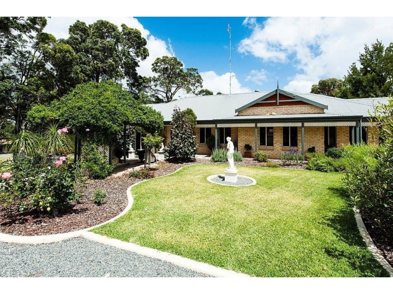1 Butler Retreat, Waroona WA 6215