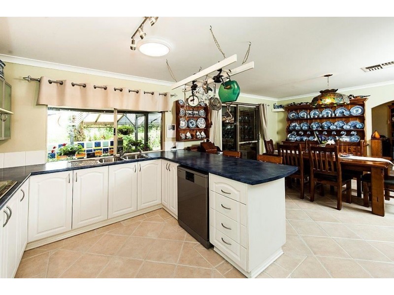 1 Butler Retreat, Waroona WA 6215