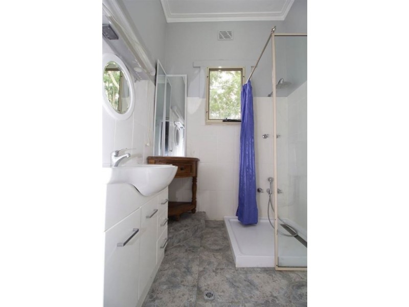 8 McDowell Street, Yarloop WA 6218